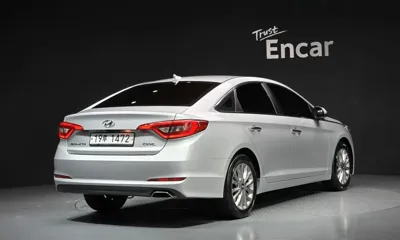 Hyundai Sonata 2015, 164799 км, за 4135.49 USD