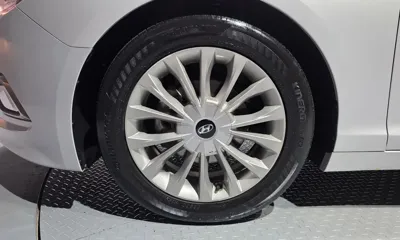 Hyundai Sonata 2015, 164799 км, за 4135.49 USD