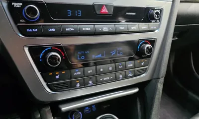 Hyundai Sonata 2015, 164799 км, за 4135.49 USD - фото 19