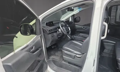 Hyundai Staria 2022, 71603 км, за 17232.31 USD - фото 10