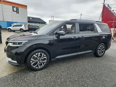 Kia Canival 2021, 194020 км, за 10437.18 USD