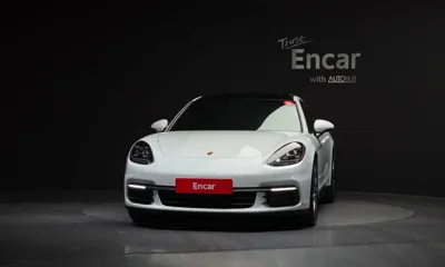 Porsche Panamera 2018, 58697 км, за 48166.5 USD