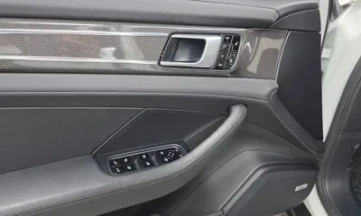 Porsche Panamera 2018, 58697 км, за 48166.5 USD - фото 17