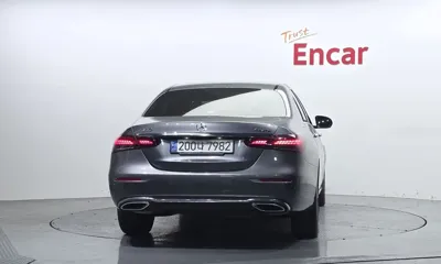 Mercedes-Benz E-Class 2022, 20131 км, за 27701.2 USD