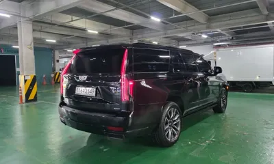 Cadillac Escalade 2023, 28697 км, за 67745.35 USD