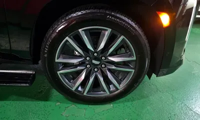 Cadillac Escalade 2023, 28697 км, за 67745.35 USD