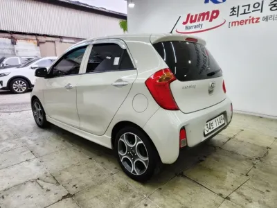 Kia Morning 2016, 117131 км, за 3807.27 USD