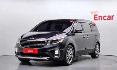 Kia Canival · 2019 год