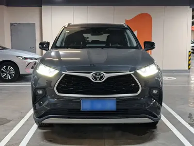 Toyota Highlander 2022, 23000 км, за 27780.51 USD