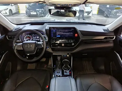 Toyota Highlander 2022, 23000 км, за 27780.51 USD