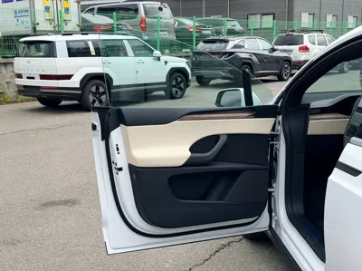 Tesla Model X 2026, 1200 км, за 74977.24 USD - фото 16