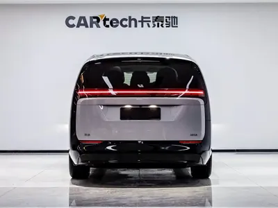 Li Auto Li MEGA 2025, 6400 км, за 68538.99 USD
