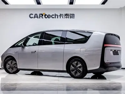Li Auto Li MEGA 2025, 6400 км, за 68538.99 USD
