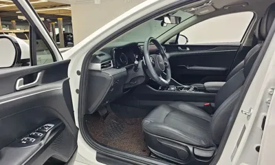 Kia K5 2023, 70883 км, за 12091.27 USD - фото 10