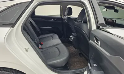Kia K5 2023, 70883 км, за 12091.27 USD - фото 12