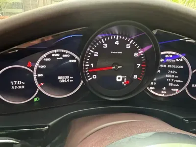 Porsche Panamera 2017, 100000 км, за 58115.02 USD