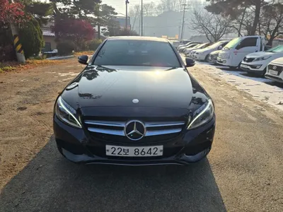 Mercedes-Benz C-Class · 2017 год