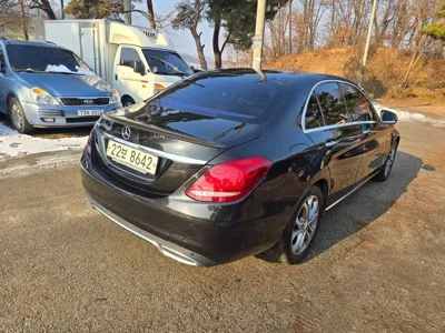 Mercedes-Benz C-Class 2017, 141255 км, за 8905.93 USD