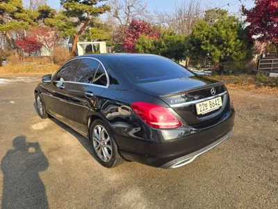 Mercedes-Benz C-Class 2017, 141255 км, за 8905.93 USD - фото 6