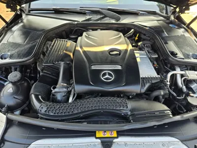 Mercedes-Benz C-Class 2017, 141255 км, за 8905.93 USD - фото 8