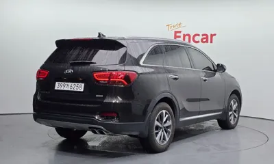 Kia Sorento 2019, 122851 км, за 10936.4 USD