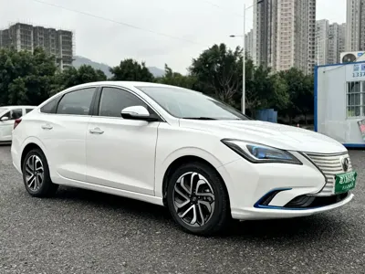 Changan Eado New Energy 2019, 200000 км, за 4102 USD