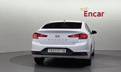 Hyundai Avante 2019, 153209 км, за 5513.98 USD