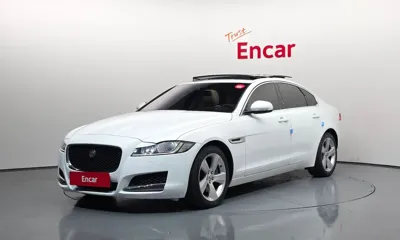 Jaguar XF · 2018 год