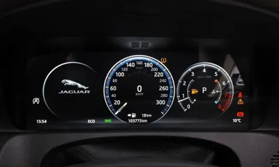Jaguar XF 2018, 103773 км, за 6092.71 USD - фото 8