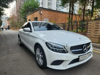 Mercedes-Benz C-Class 2020, 61224 км, за 13913.17 USD