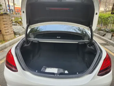 Mercedes-Benz C-Class 2020, 61224 км, за 13913.17 USD