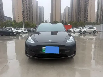Tesla Model Y 2024, 70000 км, за 23917.69 USD