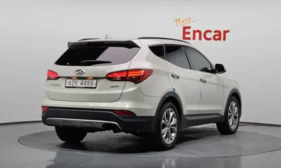 Hyundai Santafe 2015, 130392 км, за 6940.78 USD