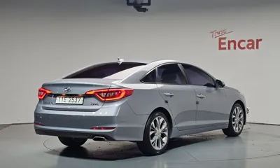 Hyundai Sonata 2015, 25784 км, за 7676.3 USD
