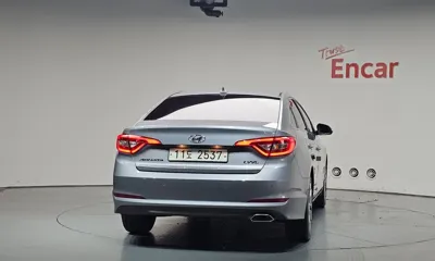 Hyundai Sonata 2015, 25784 км, за 7676.3 USD