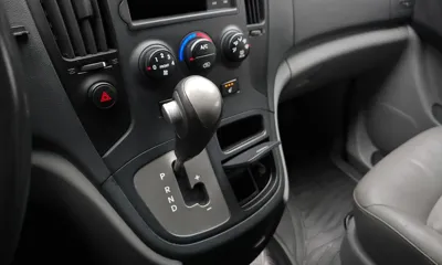 Hyundai Starex 2016, 178503 км, за 5021.66 USD - фото 9