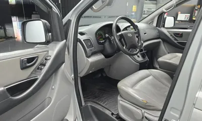 Hyundai Starex 2016, 178503 км, за 5021.66 USD - фото 11