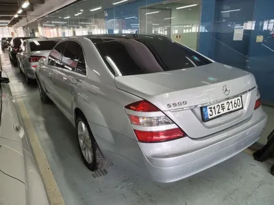Mercedes-Benz S-Class 2007, 110000 км, за 5901.27 USD