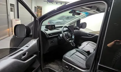 Hyundai Staria 2022, 46109 км, за 17641.23 USD - фото 10