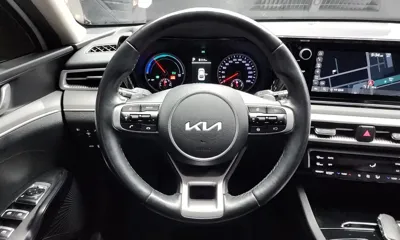 Kia K5 2022, 97940 км, за 11582.77 USD - фото 13