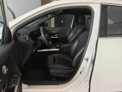 Mercedes-Benz GLA 2023, 44900 км, за 19338.56 USD - фото 8