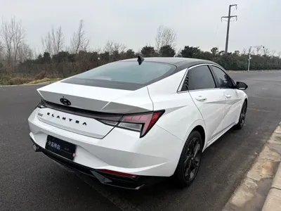 Hyundai Elantra 2023, 60000 км, за 12002.23 USD