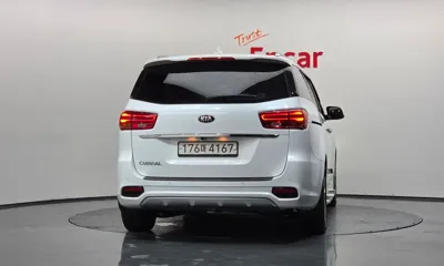 Kia Canival 2020, 62986 км, за 11356.18 USD