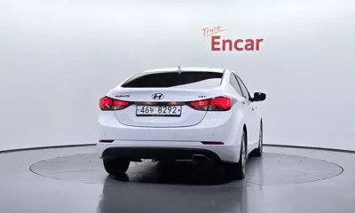 Hyundai Avante 2015, 96241 км, за 4294.68 USD