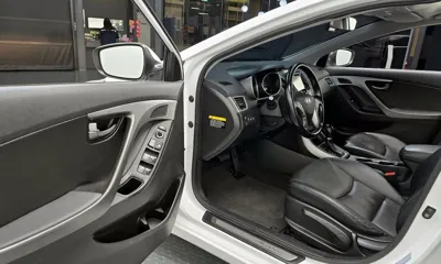 Hyundai Avante 2015, 96241 км, за 4294.68 USD - фото 11