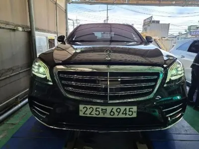Mercedes-Benz S-Class · 2020 год