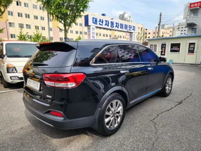 Kia Sorento 2016, 116000 км, за 8402.26 USD