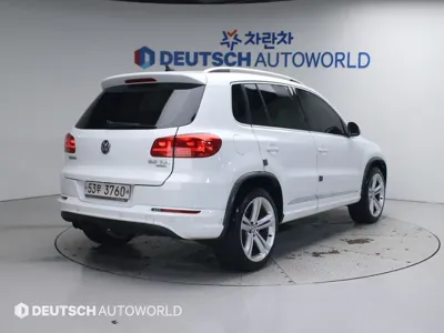 Volkswagen Tiguan 2015, 150218 км, за 8074.49 USD