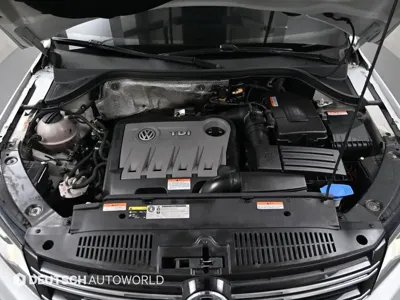 Volkswagen Tiguan 2015, 150218 км, за 8074.49 USD - фото 6