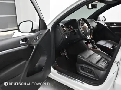 Volkswagen Tiguan 2015, 150218 км, за 8074.49 USD - фото 11